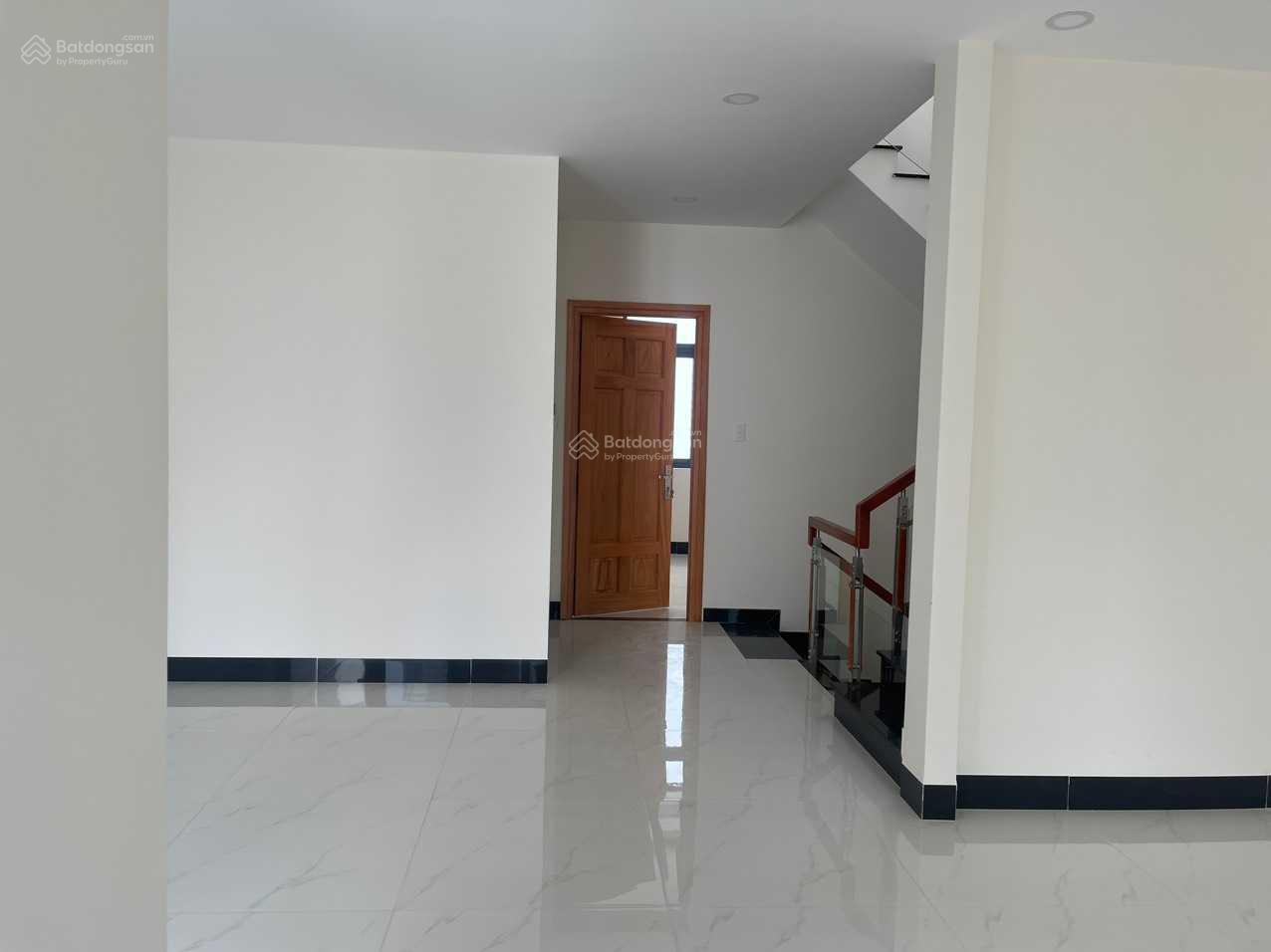 Cho thuê văn phòng xây 4 tầng khu Mystery Villa, Q2