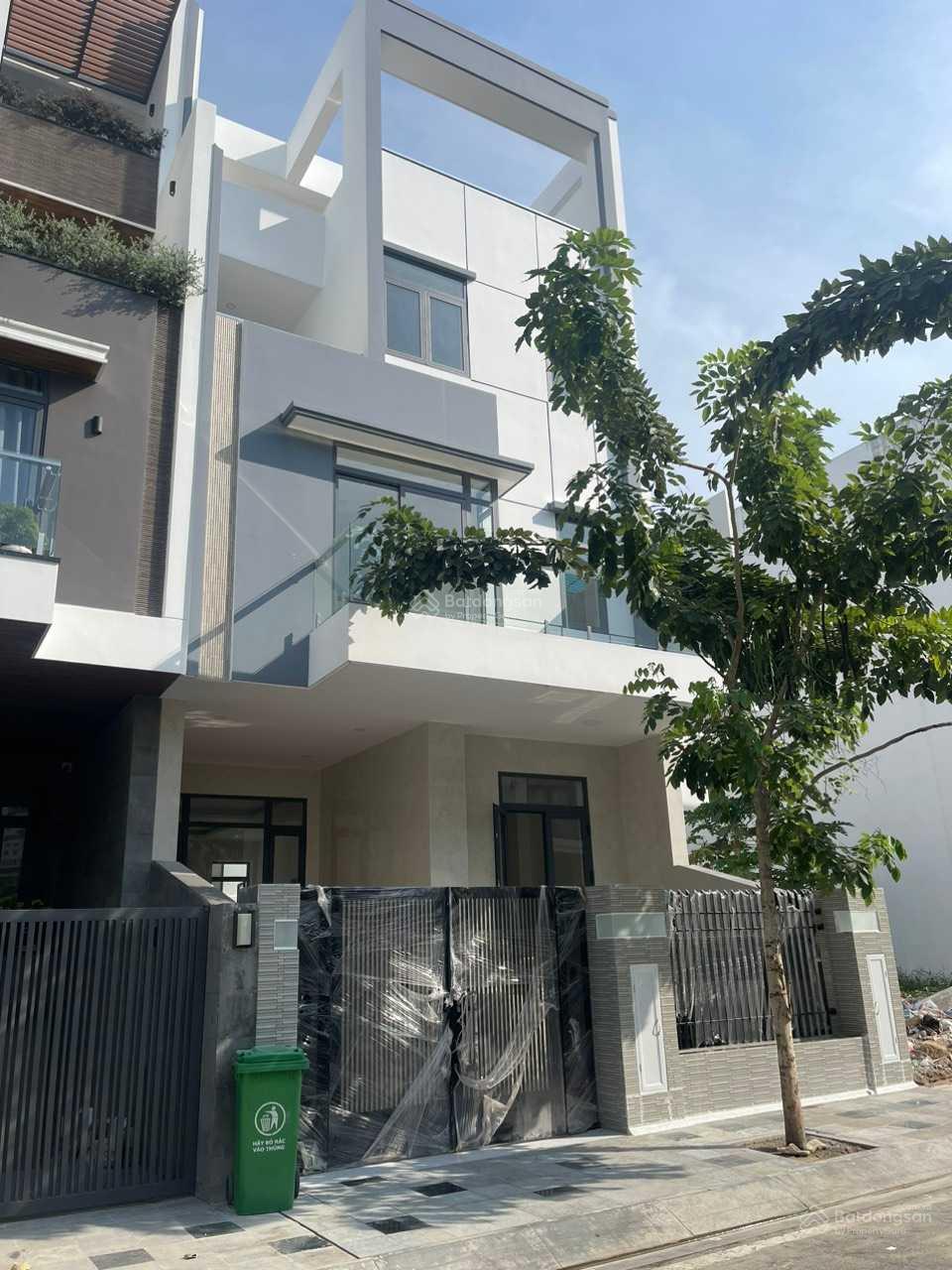 Cho thuê văn phòng xây 4 tầng khu Mystery Villa, Q2