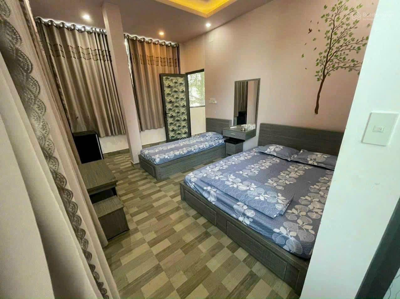 Bán khách sạn góc KDC Hồng Phát, gần bệnh viện Phương Châu, Nhi Đồng, Đa Khoa Trương Ương, đại học