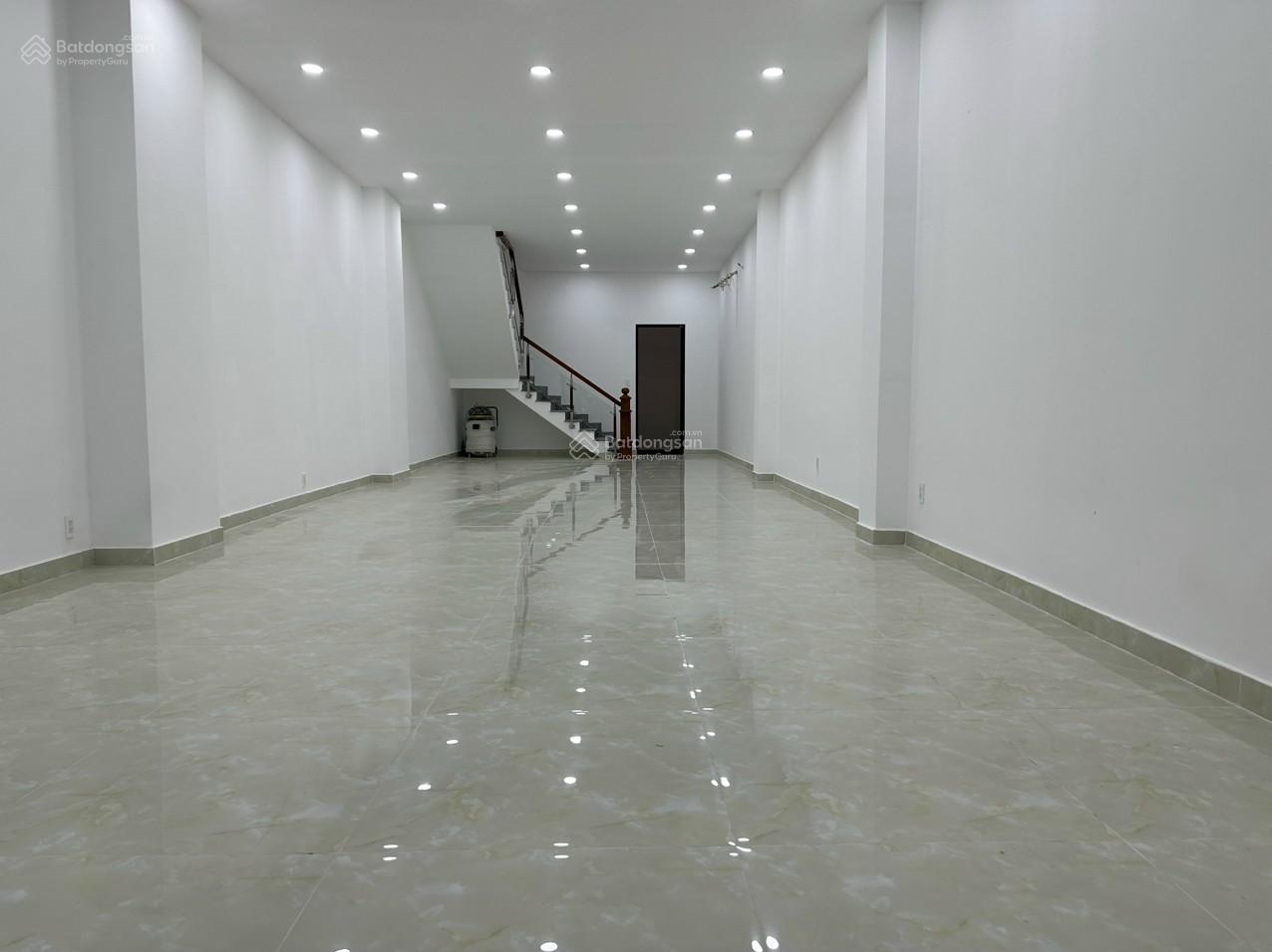 Biệt Thự Cityland Center Hills, Trần Thị Nghỉ, Phường 7, DT: 5x20m 4 Lầu, 5PN, 5WC 33 triệu/th