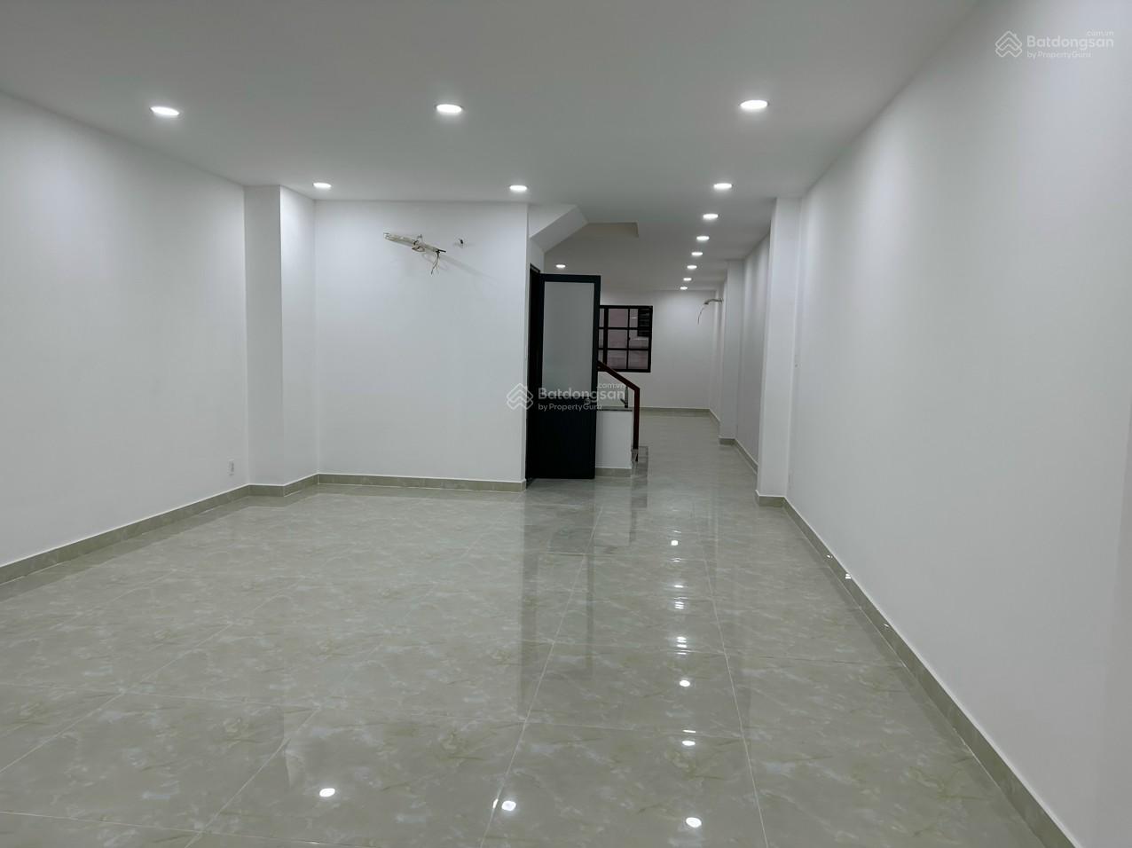 Biệt Thự Cityland Center Hills, Trần Thị Nghỉ, Phường 7, DT: 5x20m 4 Lầu, 5PN, 5WC 33 triệu/th