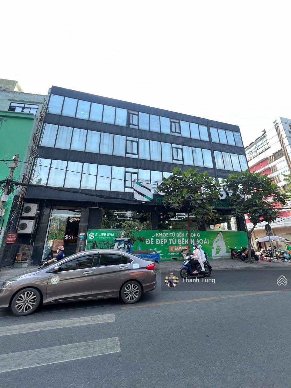 Góc 2MT Đồng Đen + Phan Sào Nam, Tân Bình - 30x10m - hầm 4 tầng - HĐT 200 triệu/th - giá 60 tỷ