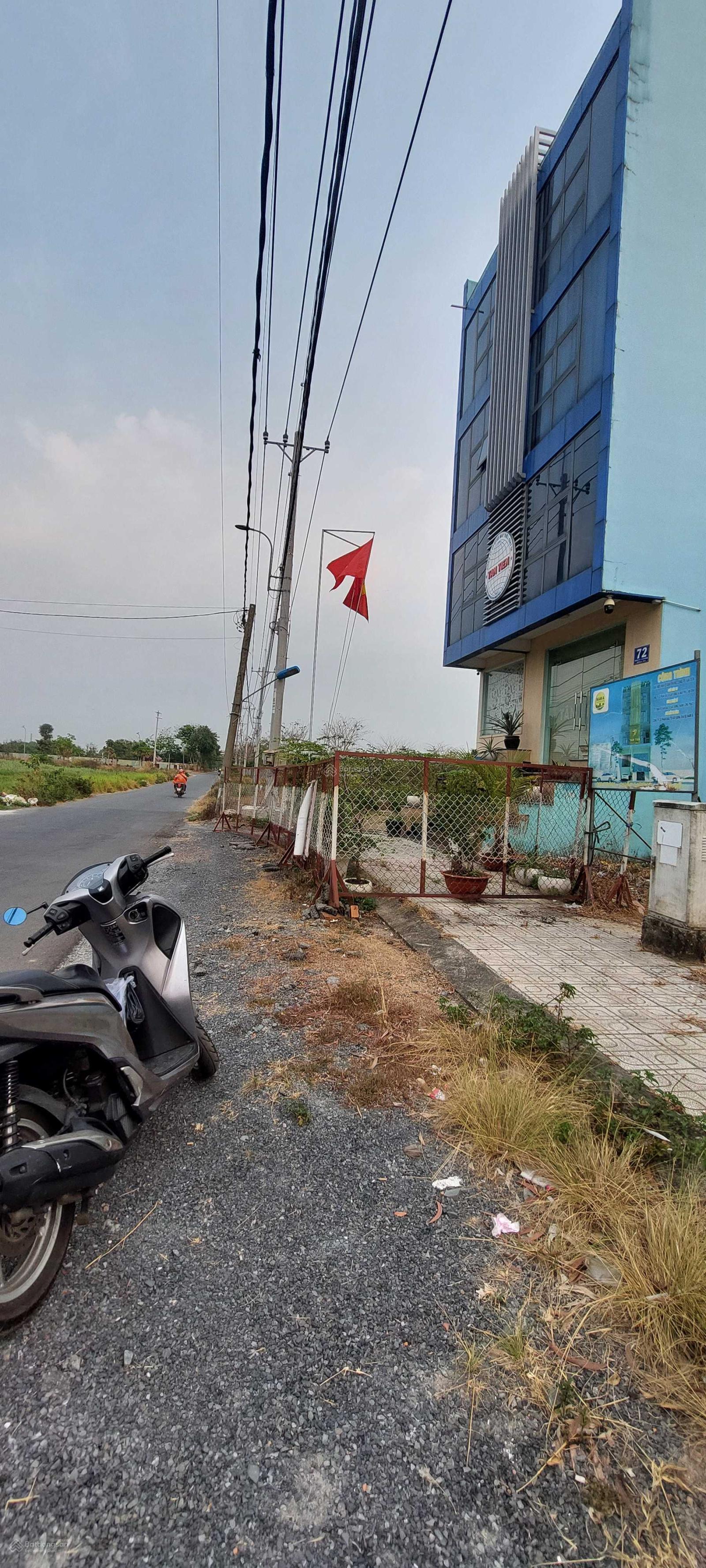 Cần bán gấp 1500m2 đất thổ cư MT đường 107, xã Tân Thạnh Đông, Củ Chi, nằm trong KDC Cần bán gấp 1500m2 đất thổ cư MT đường 107, xã Tân Thạnh Đông, Củ Chi, nằm trong KDC