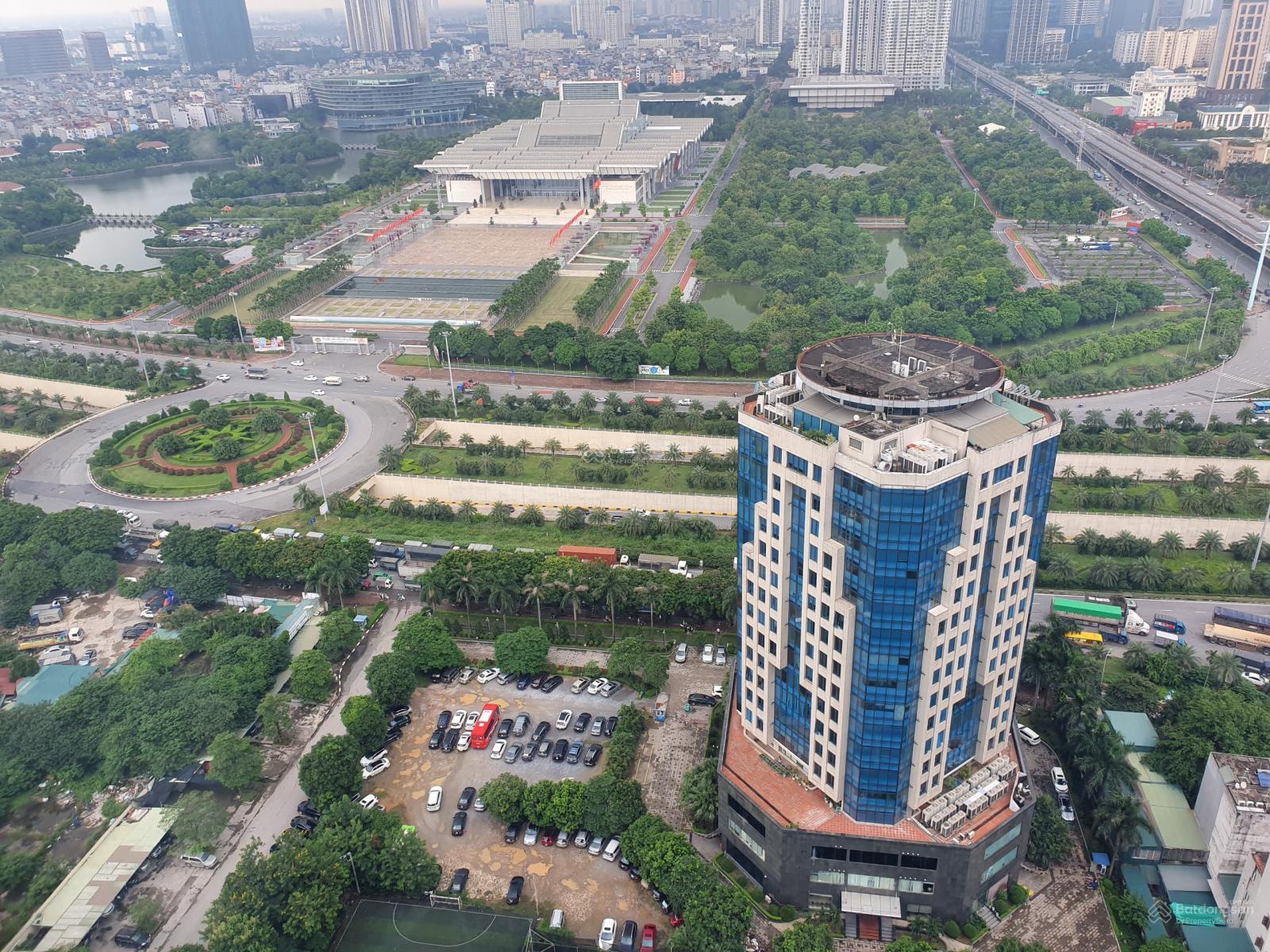 Bán căn góc 4PN Thăng Long N01 diện tích 162m2 ban công ĐB view hồ đẹp nhất khu vực giá 14.5 tỷ