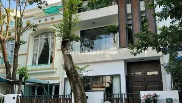 Bán biệt thự Hưng Thái Phú Mỹ Hưng, DT 7x18m, 9x18m SHR, giá chỉ 32 tỷ/căn. LH 0901 294 ***