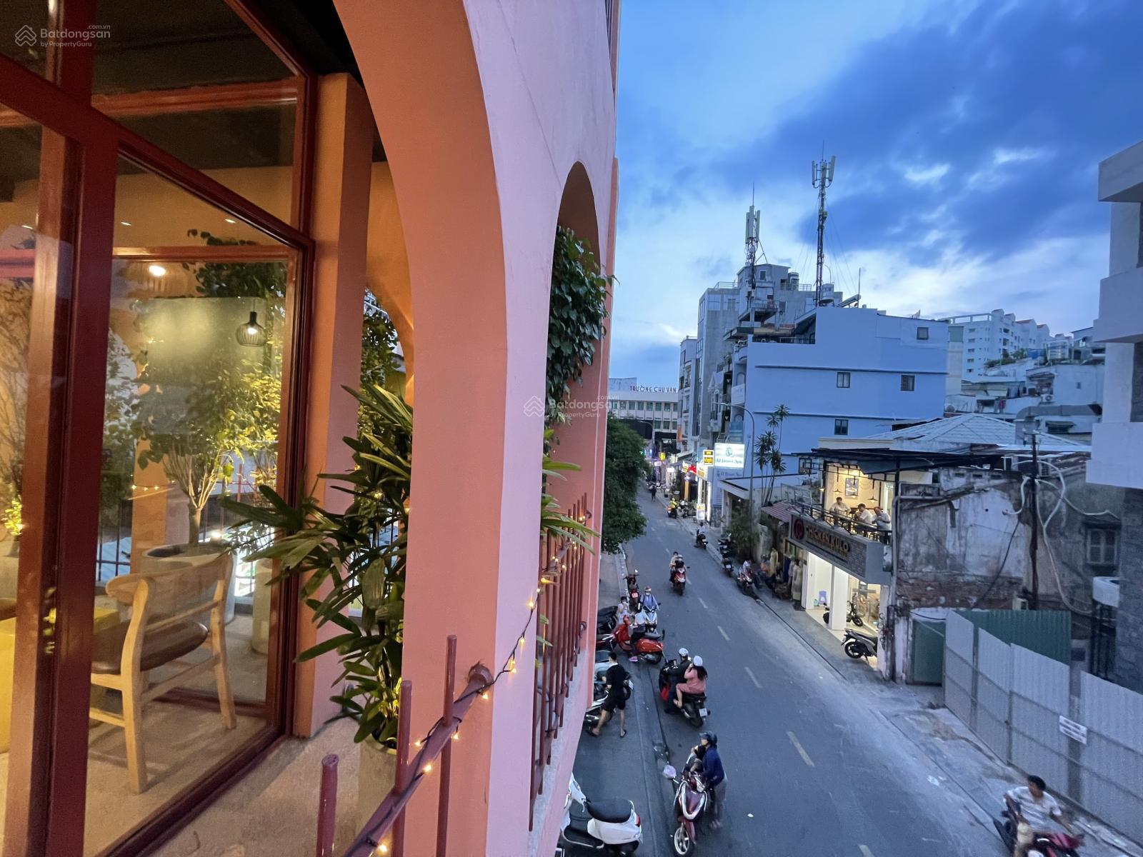 Cho thuê nhà góc 2MT đường Điện Biên Phủ, Quận 3, DT: 12x25m, 1 trệt, 2 lầu, DTSD: 900m2 Cho thuê nhà góc 2MT đường Điện Biên Phủ, Quận 3, DT: 12x25m, 1 trệt, 2 lầu, DTSD: 900m2