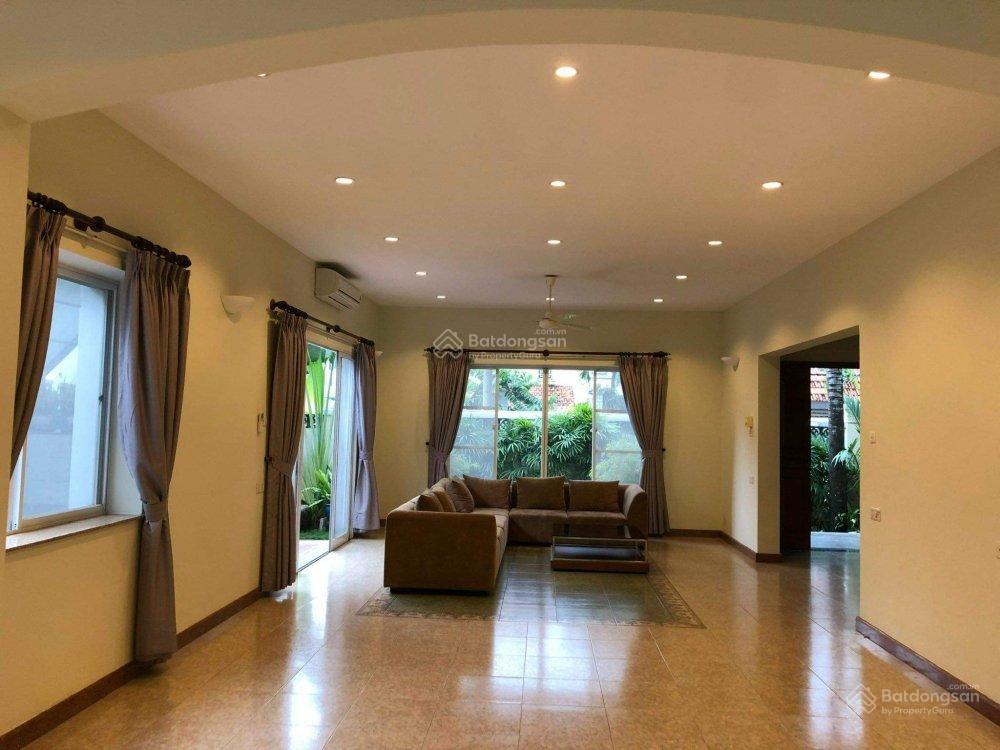 Biệt thự góc 2 mặt tiền Quận 2 - 475m2 - 3 tầng có sân vườn, gara - Hạ giá từ 105 tỷ còn 85 tỷ