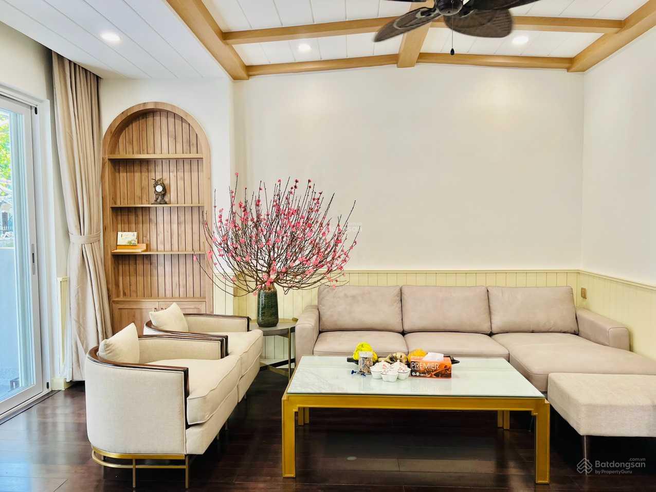 Biệt thự liên kế Mỹ Thái Phú Mỹ Hưng Q7 TP HCM giá tốt 33 tỷ. Nhà đẹp ở ngay. LH 0919 582 *** Em Tiên