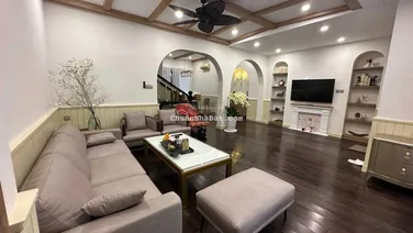 Biệt thự liên kế Mỹ Thái Phú Mỹ Hưng Q7 TP HCM giá tốt 33 tỷ. Nhà đẹp ở ngay. LH 0919 582 *** Em Tiên