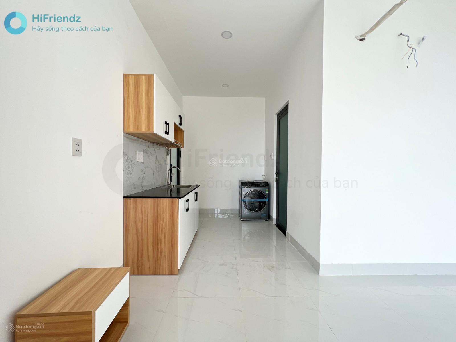 Khai trương căn hộ cao cấp - Full nội thất giặt sấy riêng - Rộng tận 45m2 - Hầm xe - Ban công lớn