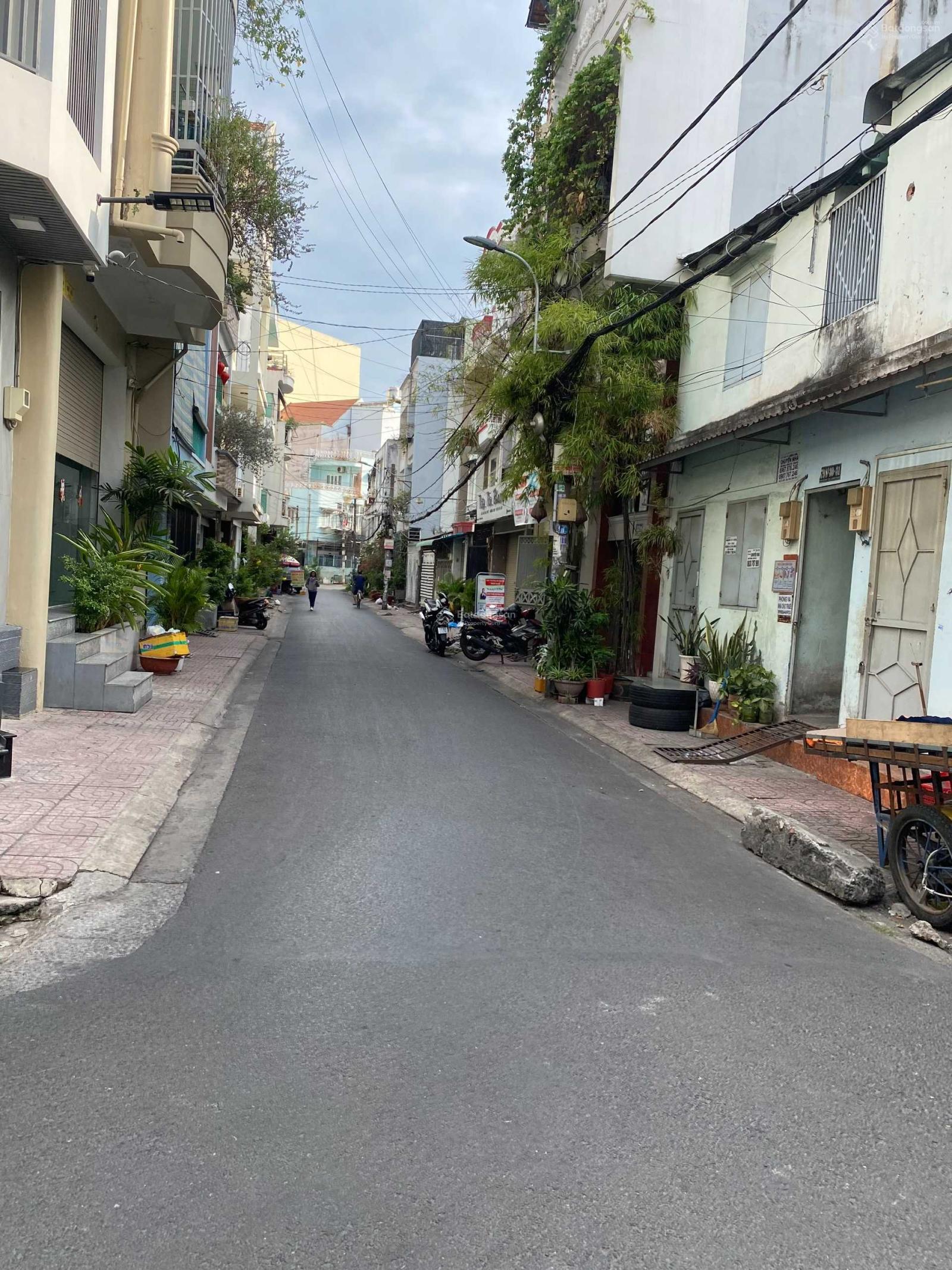 Bán nhà hẻm xe hơi 8m Nguyễn Xí P. 26 Bình Thạnh, 4.2x16m, 4 tấm đúc BTCT mới cứng