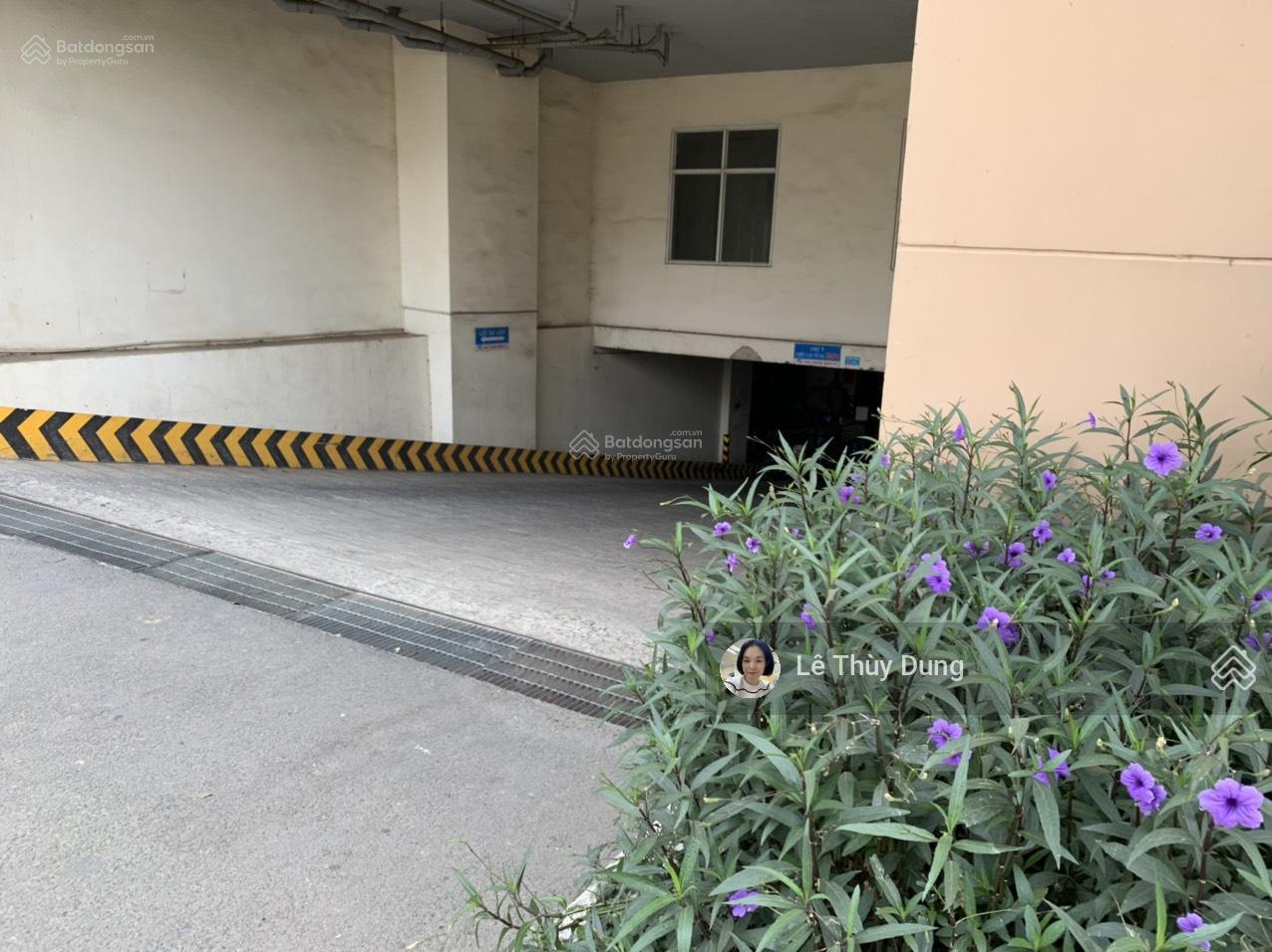 Căn góc 67m2 có 2 PN, ban công, nhà sạch sẽ giá 1,2 tỷ tại HQC Hóc Môn. LH 0909 456 ***