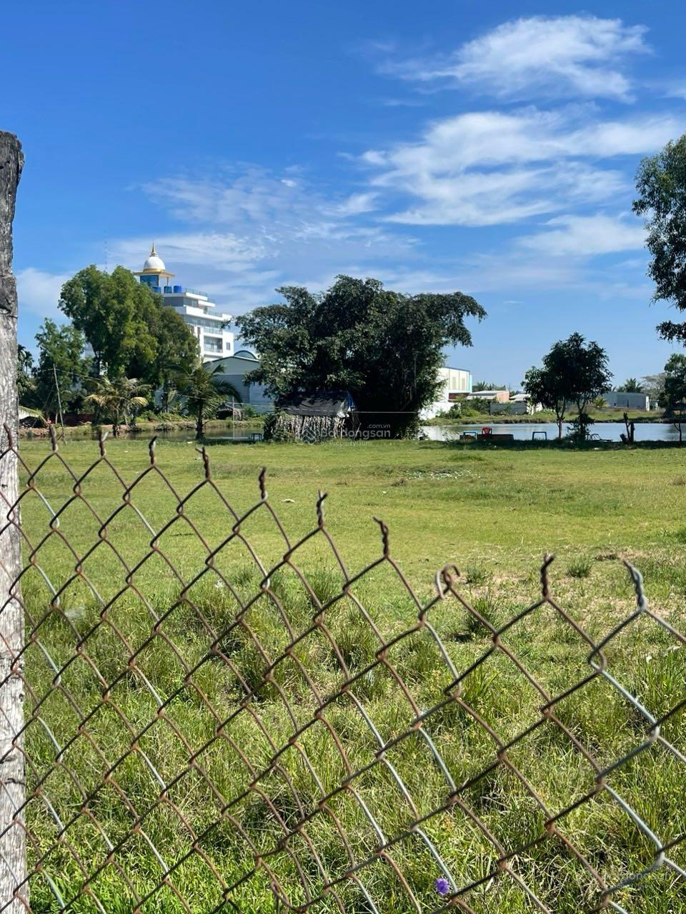 Bán lô đất 6x70m thổ cư Đức Hoà, Long An giá rẻ