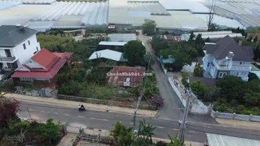 Bán nhanh 4 lô đất xây dựng mặt đường Phạm Hùng, TT Lạc Dương đường lớn 11m, gần công an Huyện