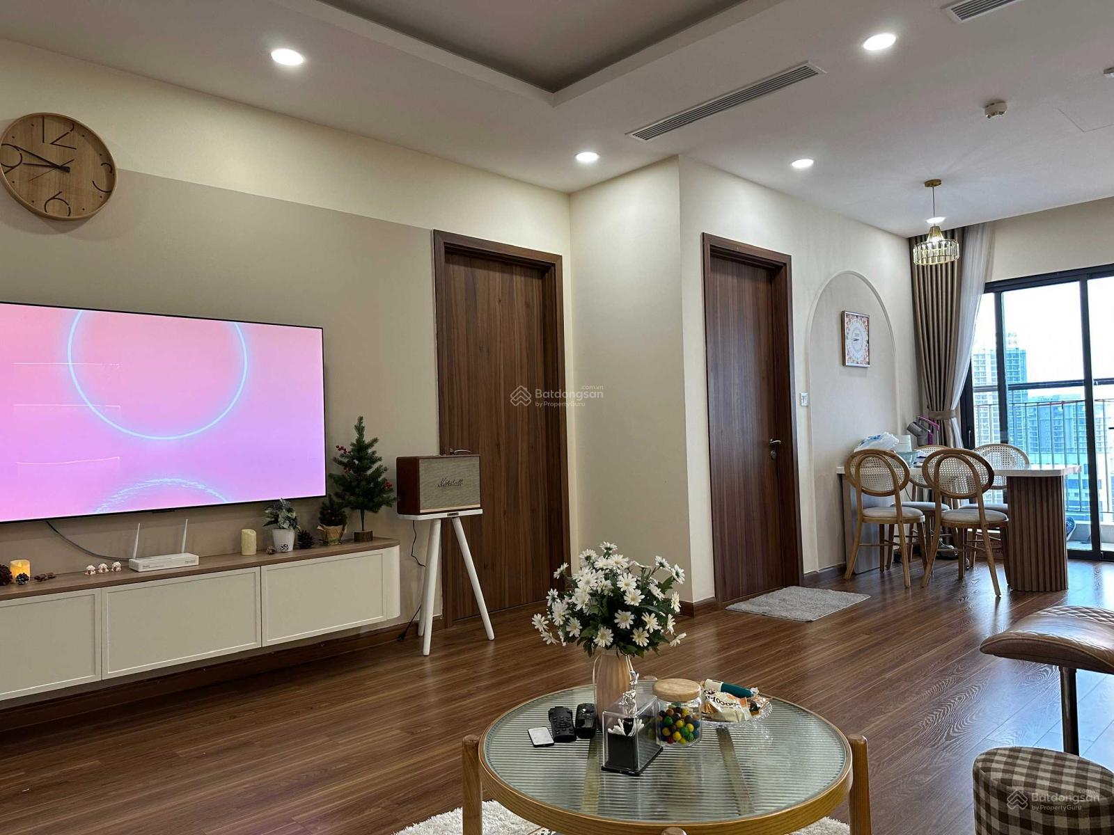 Chính chủ bán căn hộ 3 ngủ Giá 6.5 tỷ Garden Hill 99 Trần Bình, DT: 90m2 sẵn sổ full nội thất