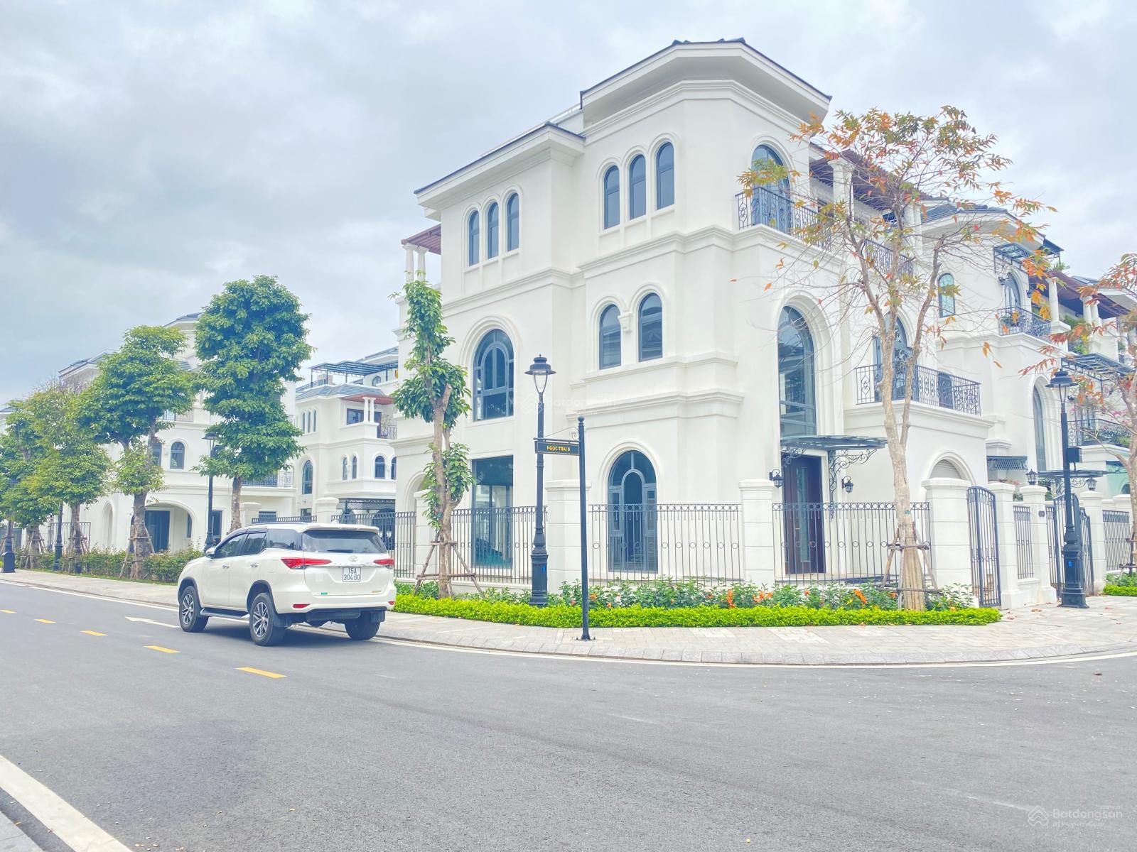 BÁN GẤP BIỆT THỰ LÔ GÓC VIEW CÔNG VIÊN, 220M2, CHỈ 23.5 TỶ, 3 MẶT THOÁNG, ĐƯỜNG RỘNG, CỰC HIẾM