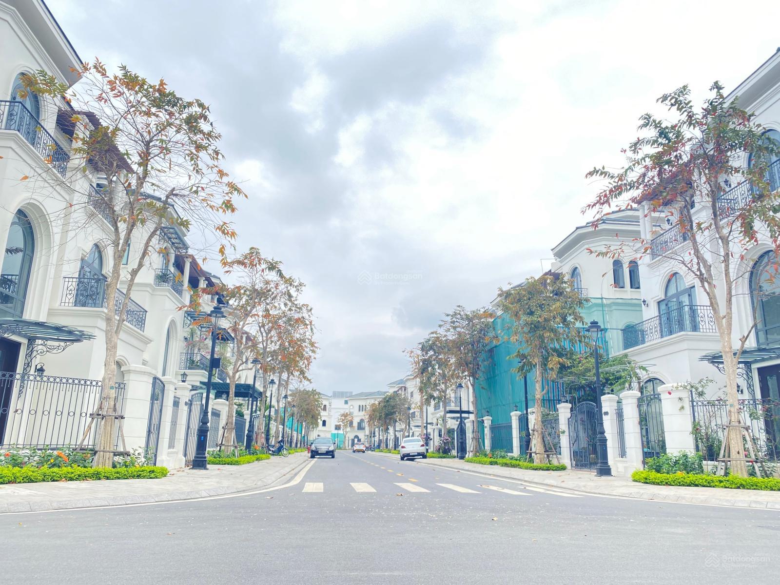 BÁN GẤP BIỆT THỰ LÔ GÓC VIEW CÔNG VIÊN, 220M2, CHỈ 23.5 TỶ, 3 MẶT THOÁNG, ĐƯỜNG RỘNG, CỰC HIẾM