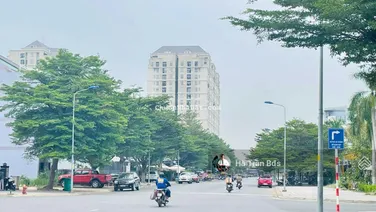 Bán đất mặt tiền đường 30m, KDC Gia Hòa - Khang Điền, DT 7x25m vị trí kinh doanh tốt