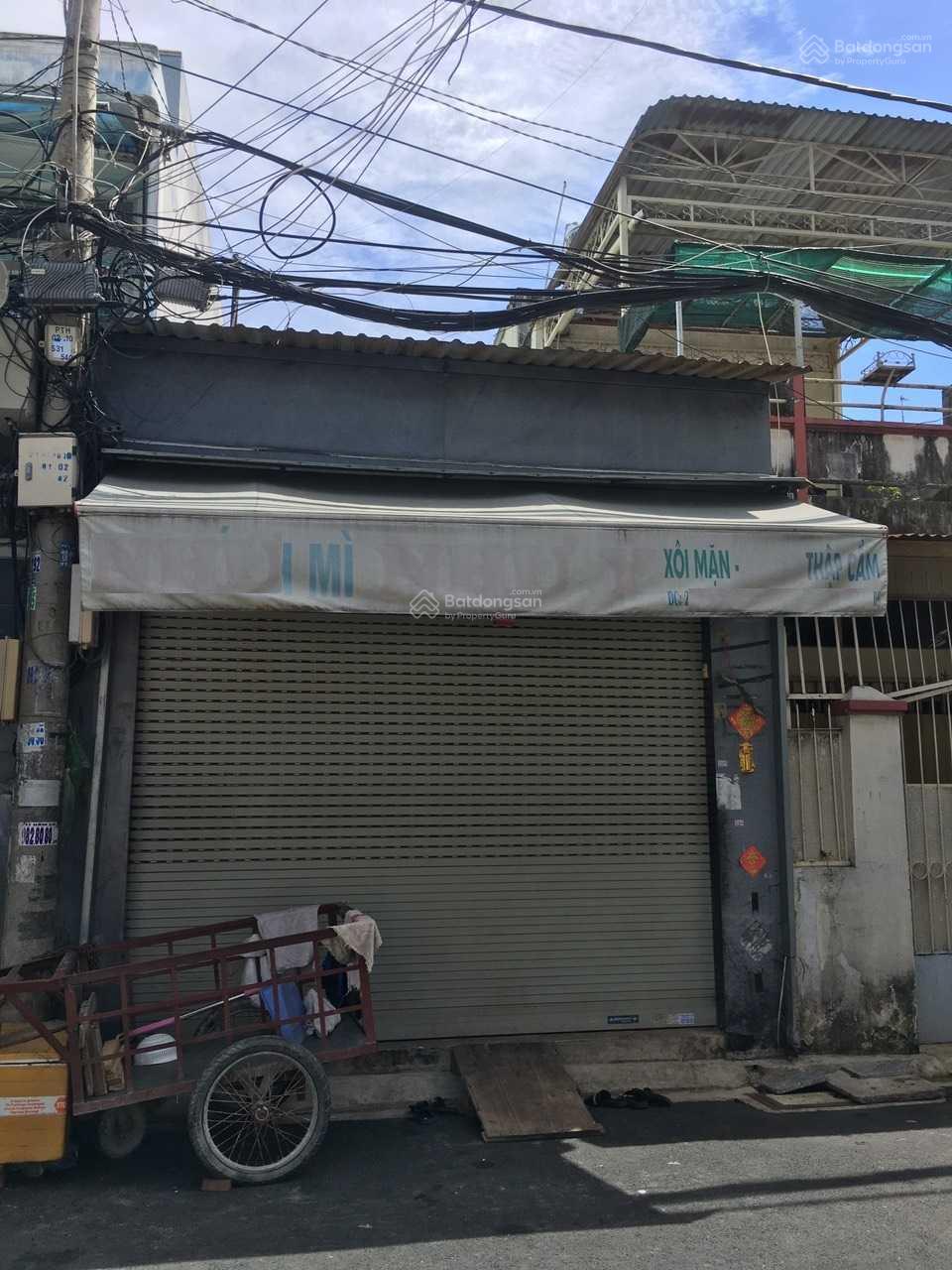 Hẻm nhựa 8m Thạch Lam. Quận Phú (4m x 20m vuông) nhà cấp 4