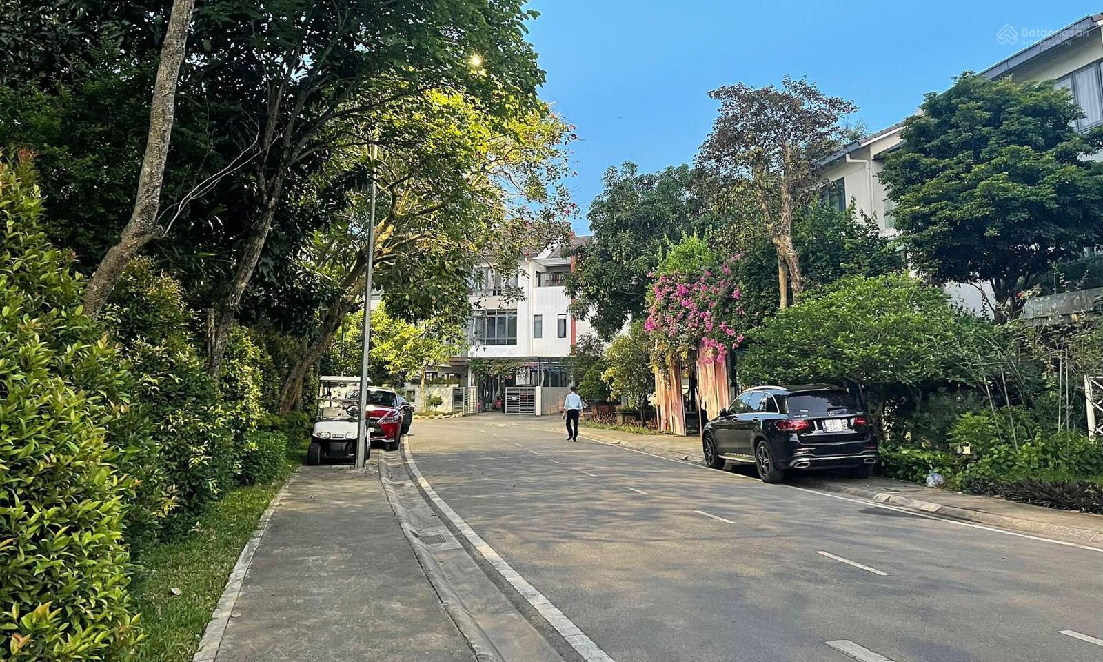 Chính chủ cần bán biệt thự Gamuda, 250m2, giá 75 tỷ. Liên hệ - 0975 841 *** Chính chủ cần bán biệt thự Gamuda, 250m2, giá 75 tỷ. Liên hệ - 0975 841 ***