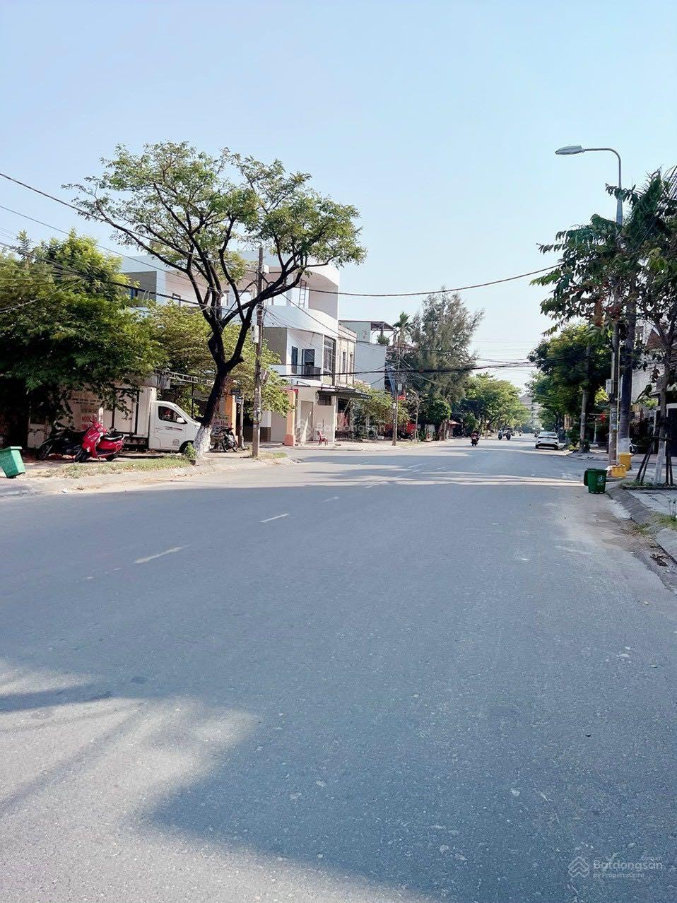 Bán đất MT đBán đất MT đường 10m5 Trương Định - DT 85m + 100m + 2MT 133m2 sát bãi tấm biển Mân Thái