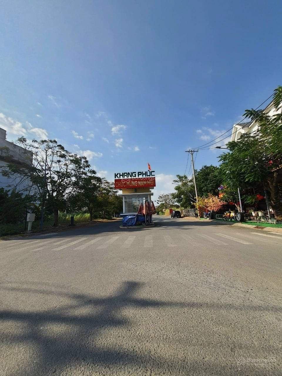 Đất nền KDC Phong Phú 4 cạnh ngay Lovera Park 5x20m, 8x18m, 8x20m và nền góc. Liên hệ em Tú xem