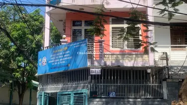 Cho thuê căn góc đường 57 với 53 Tân Quy Đông, Q7 DT 6x20m, trệt 3 lầu 25tr/th, 0902 428 ***