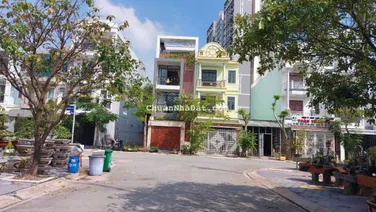 Bán đất KDC The Seasons Lái Thiêu, giá chỉ 4 tỷ 350 tr, không cống, không trụ điện