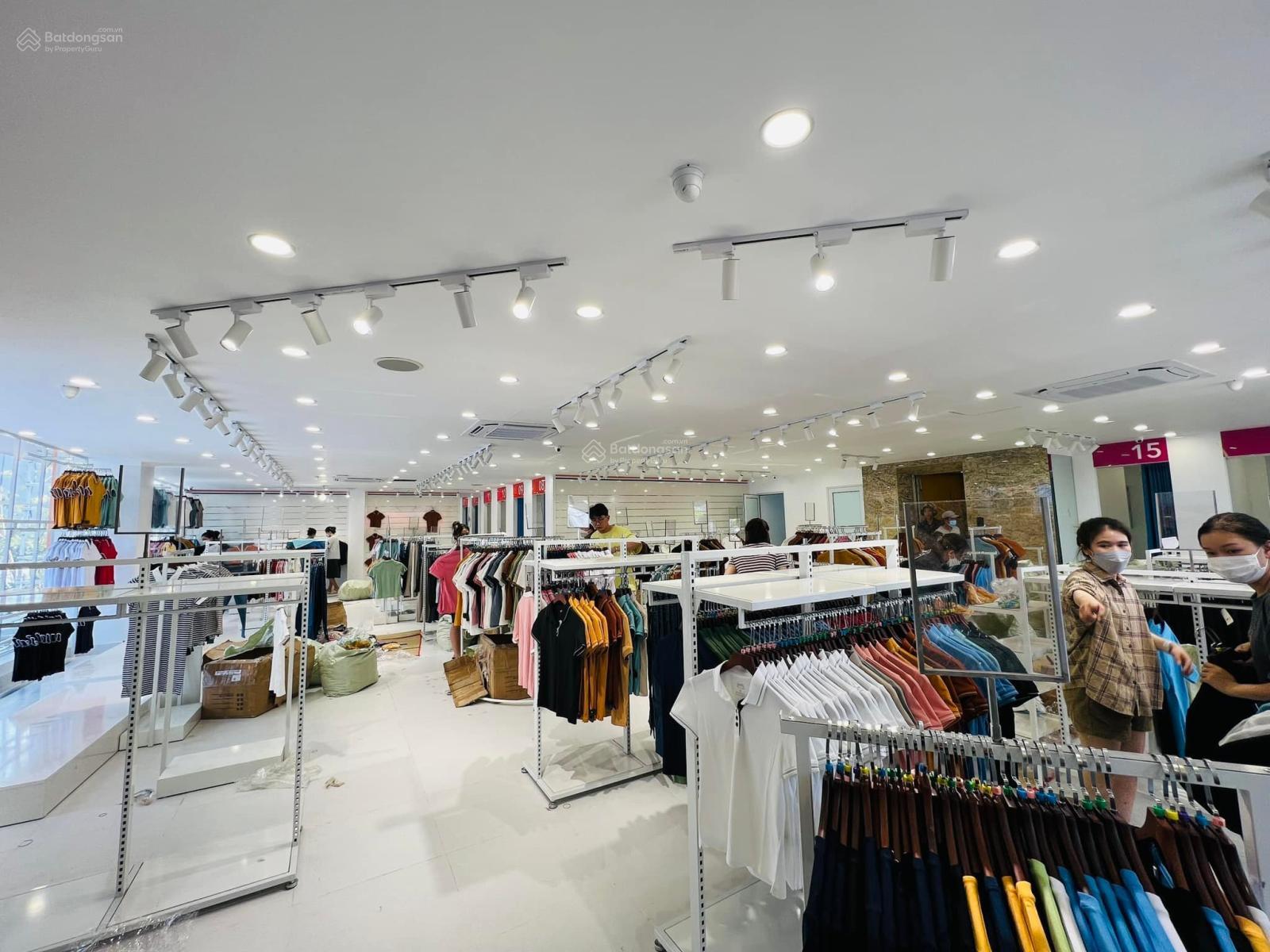 Cho thuê góc 2MT số 495 - 495 - 497 Nguyễn Thị Thập, Quận 7, 15.2x22m, 1 hầm 7 lầu, DTSD: 2.600m2 Cho thuê góc 2MT số 495 - 495 - 497 Nguyễn Thị Thập, Quận 7, 15.2x22m, 1 hầm 7 lầu, DTSD: 2.600m2