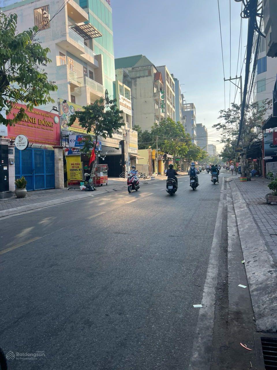 Bán 10x30m, 300m2 giá 19 tỷ đầu tư sinh lời phù hợp CHDV toà nhà Lý Phục Man, P. Bình Thuận, Quận 7 Bán 10x30m, 300m2 giá 19 tỷ đầu tư sinh lời phù hợp CHDV toà nhà Lý Phục Man, P. Bình Thuận, Quận 7