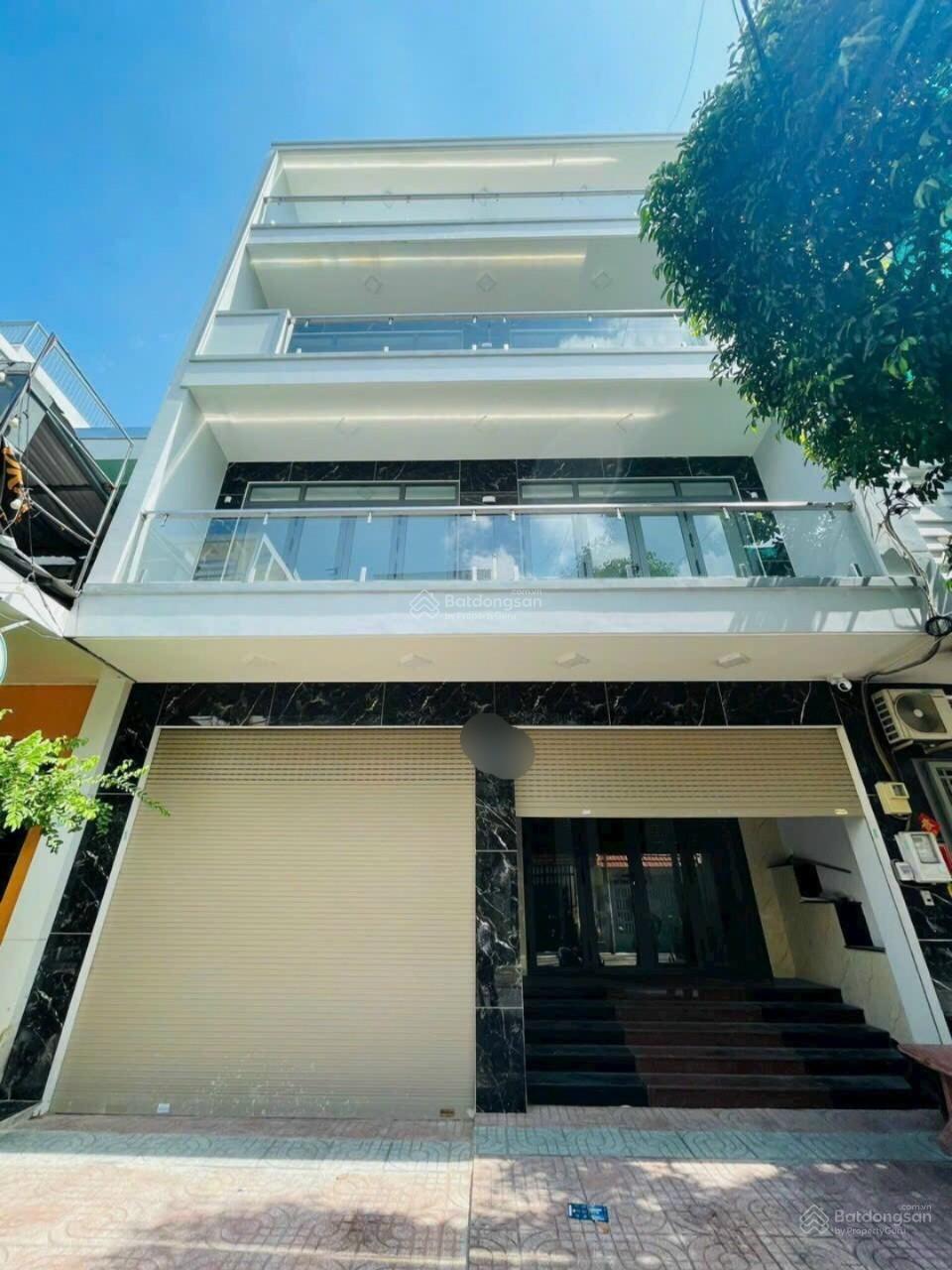 Cho thuê nhà 28A Huỳnh Đình Hai, P24, Bình Thạnh. 4 lầu thang máy. DTSD: 720m2. Có PCCC
