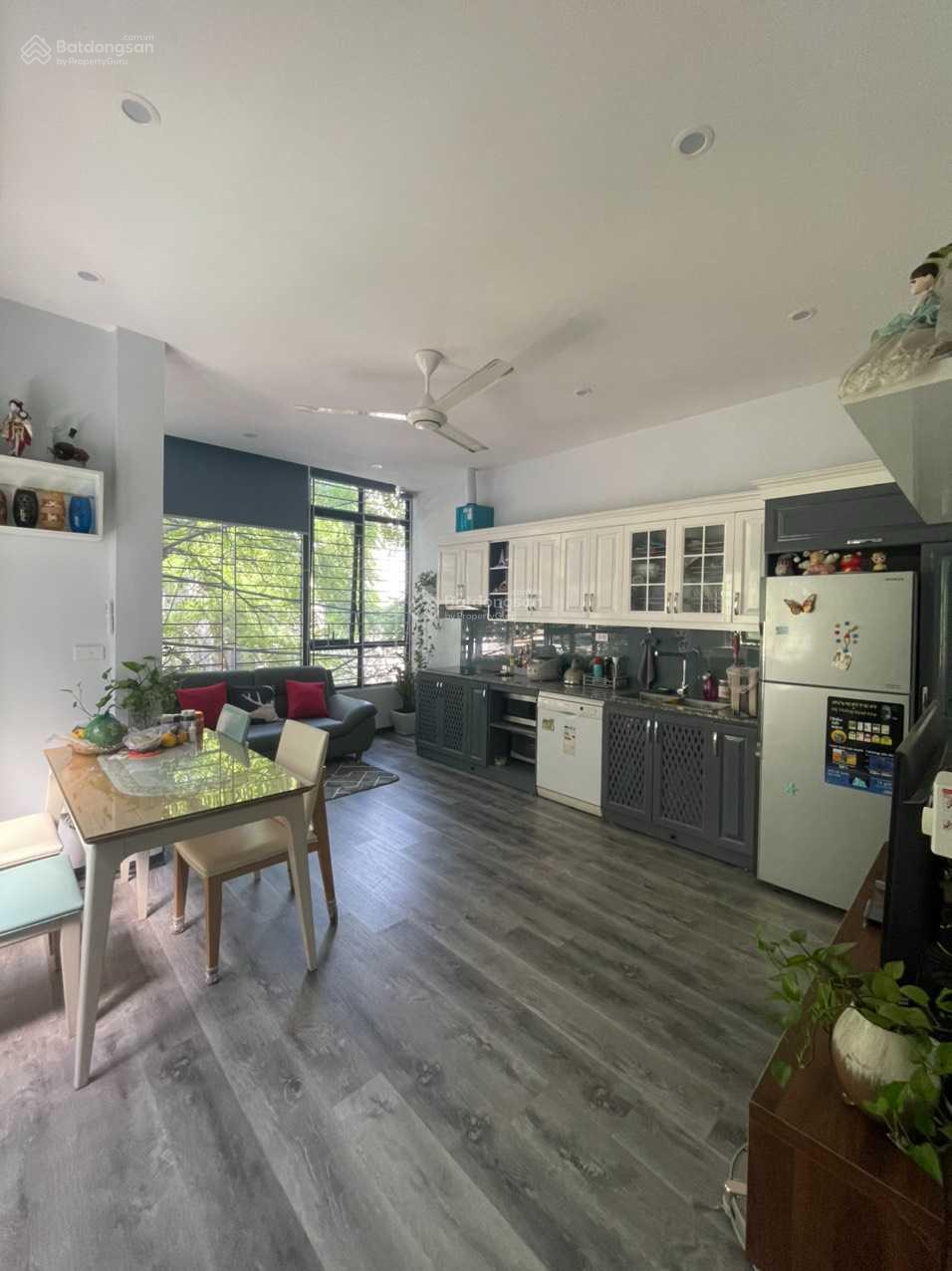 Cho thuê nhà MP Lãng Yên: 55m2 x 3,5 tầng, MT: 4m, nhà mới, riêng biệt nguyên căn. Giá thuê: 17tr Cho thuê nhà MP Lãng Yên: 55m2 x 3,5 tầng, MT: 4m, nhà mới, riêng biệt nguyên căn. Giá thuê: 17tr