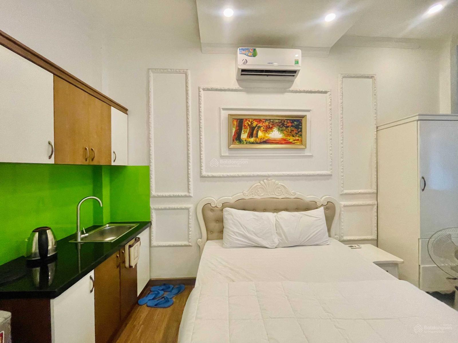 Căn hộ có cửa sổ balcony, rộng 20m2, đường Phạm Ngọc Thạch Q3