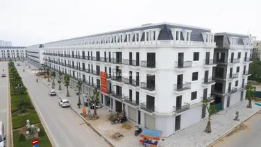 Chị gái em cần bán căn nhà xây thô dự án Csedp Lotus(Hồ Sen). Liên hệ: 0962 363 ***