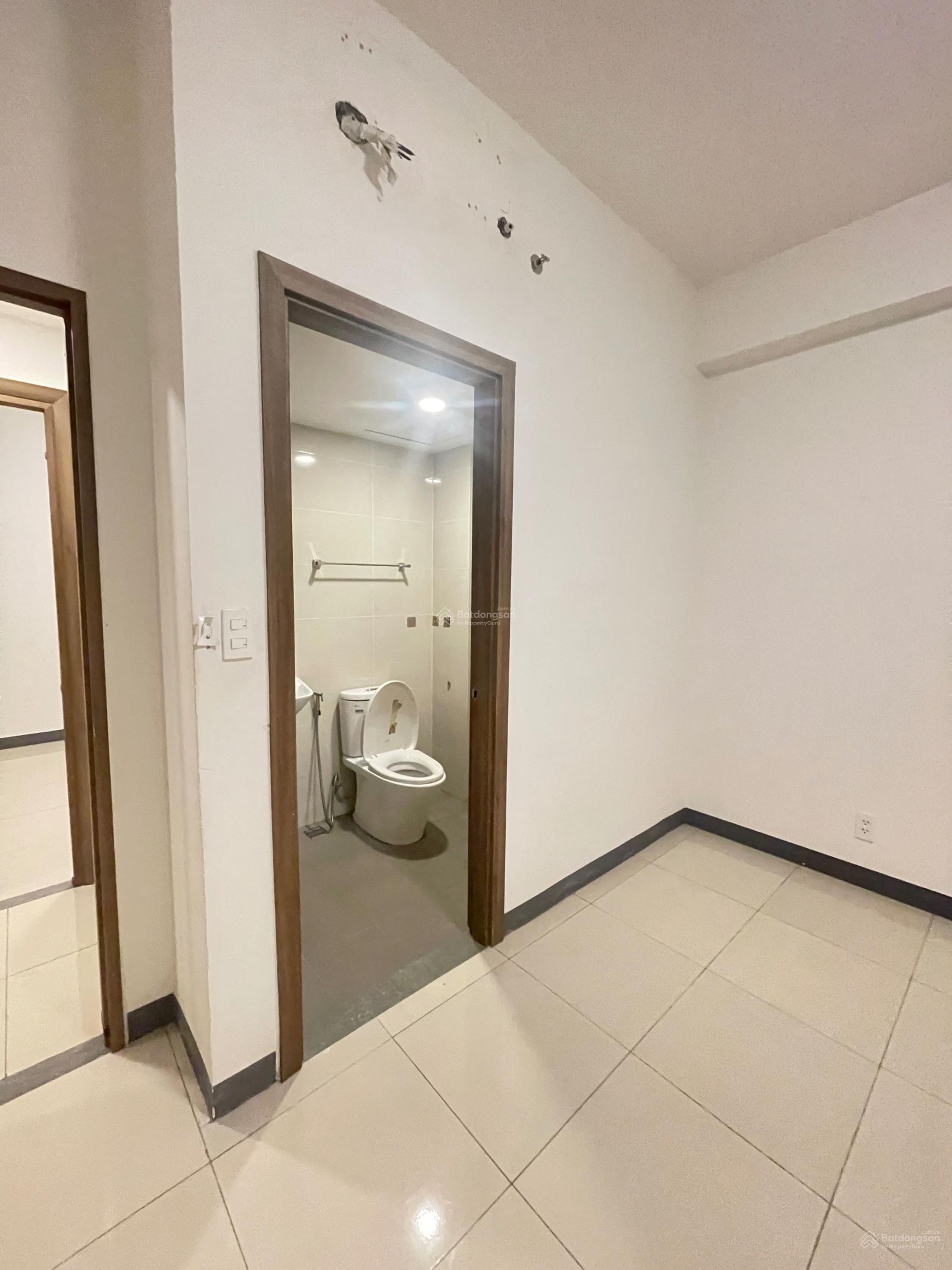 CC đã có sổ hồng riêng - bán căn hộ 3PN 2WC có ban công, nhà mới sạch sẽ