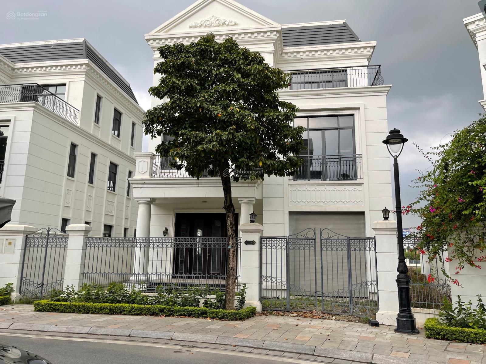 Chủ nhà bán đơn lập Sao Biển 4 diện tích 345m2, view hồ lớn, giá 39.5 tỷ