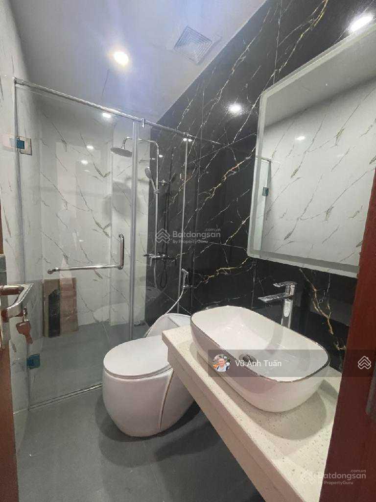 Bán nhà ngõ 243 Tam Trinh, 50m ra phố, oto đỗ cổng, dân xây, 4 tầng, 31m2, 4.35 tỷ, SĐCC