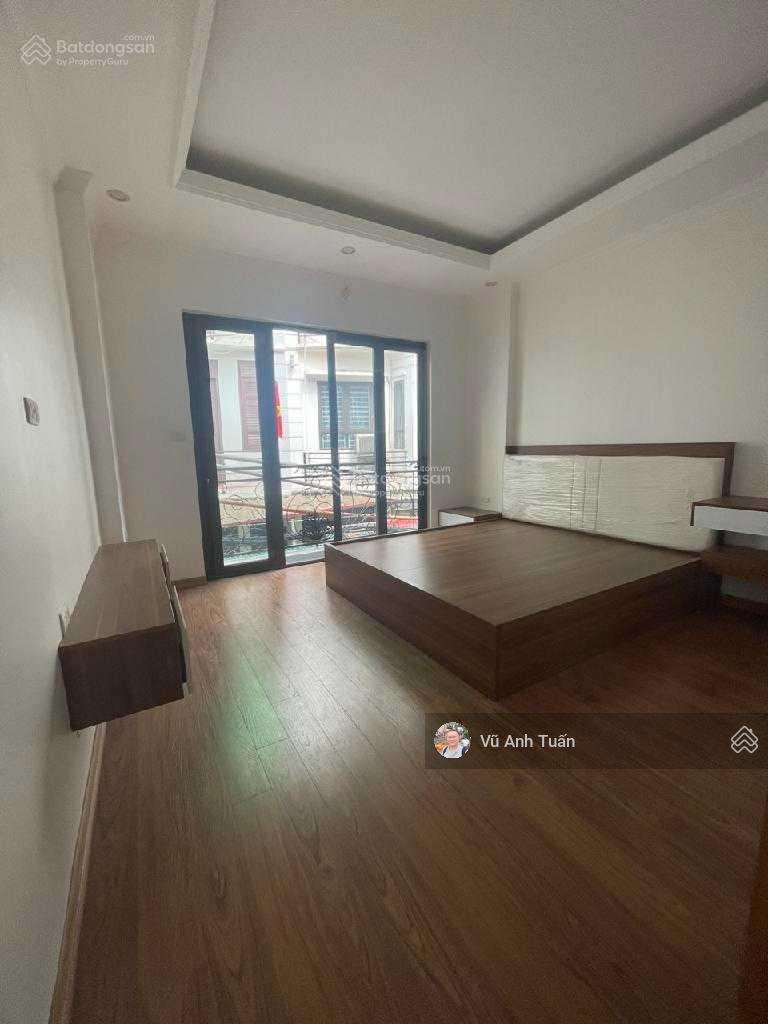 Bán nhà ngõ 243 Tam Trinh, 50m ra phố, oto đỗ cổng, dân xây, 4 tầng, 31m2, 4.35 tỷ, SĐCC