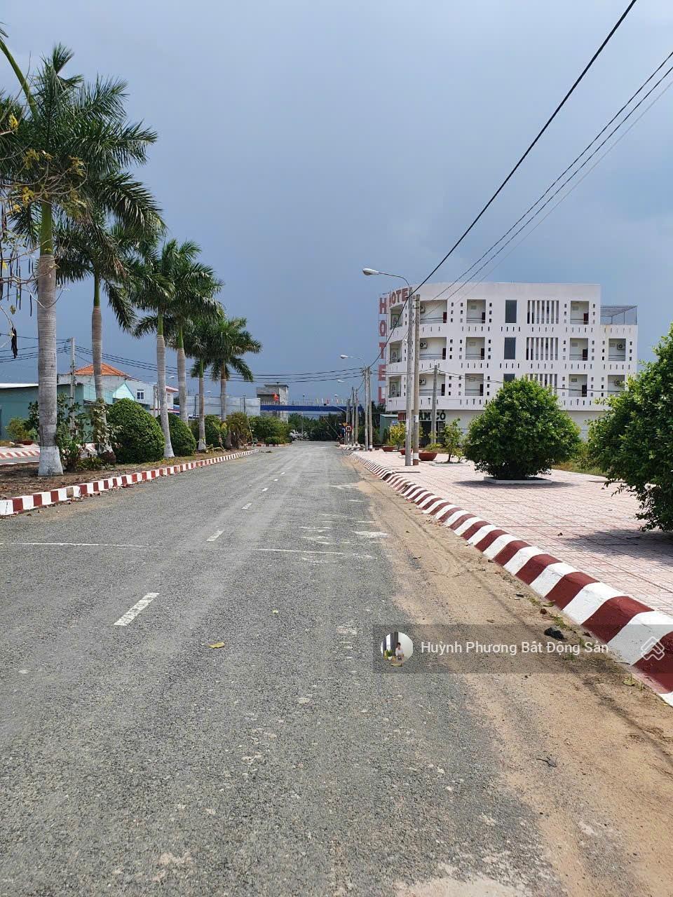 Khách gửi nền đường số 9 liền kề KS Vàm Cỏ 100m2 A5x giá tốt 1 tỷ 050 triệu