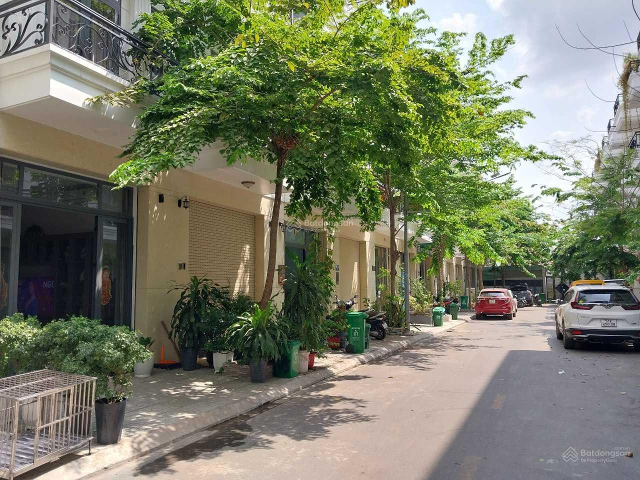 Nhà phố cao cấp TL26 ngay Hà Huy Giáp, sông Sài Gòn, P. Thạnh Lộc, Q12