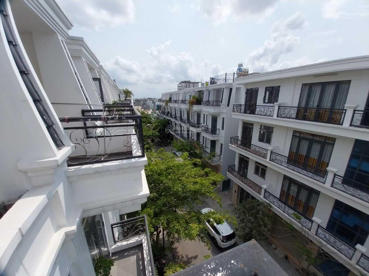Nhà phố cao cấp TL26 ngay Hà Huy Giáp, sông Sài Gòn, P. Thạnh Lộc, Q12