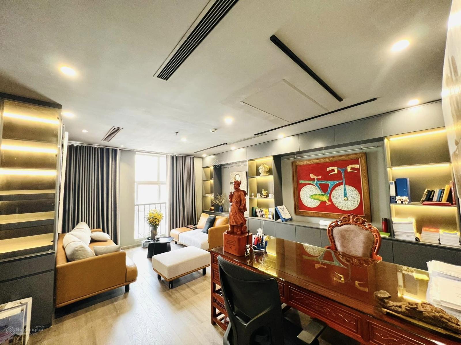 Cho thuê VP tòa nhà HH4 Sông Đà mặt Phạm Hùng DT 180m2, full nội thất; giá chỉ 230 nghìn/m2/tháng