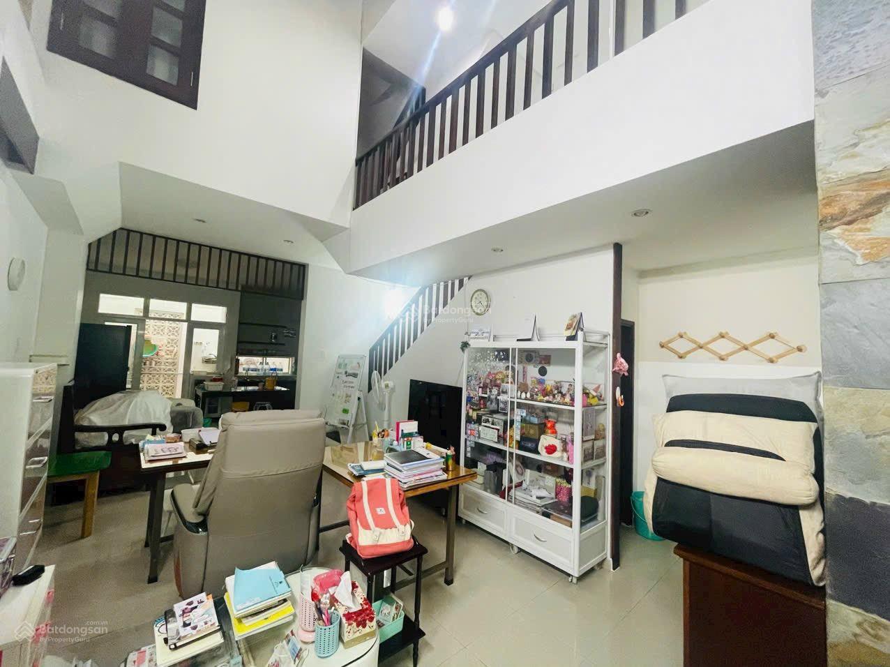 Bán nhà KDC Trung Sơn 5x20m đối diện công viên,nhà đẹp có thang máy giá 17.5 tỷ. LH 0937 777 ***