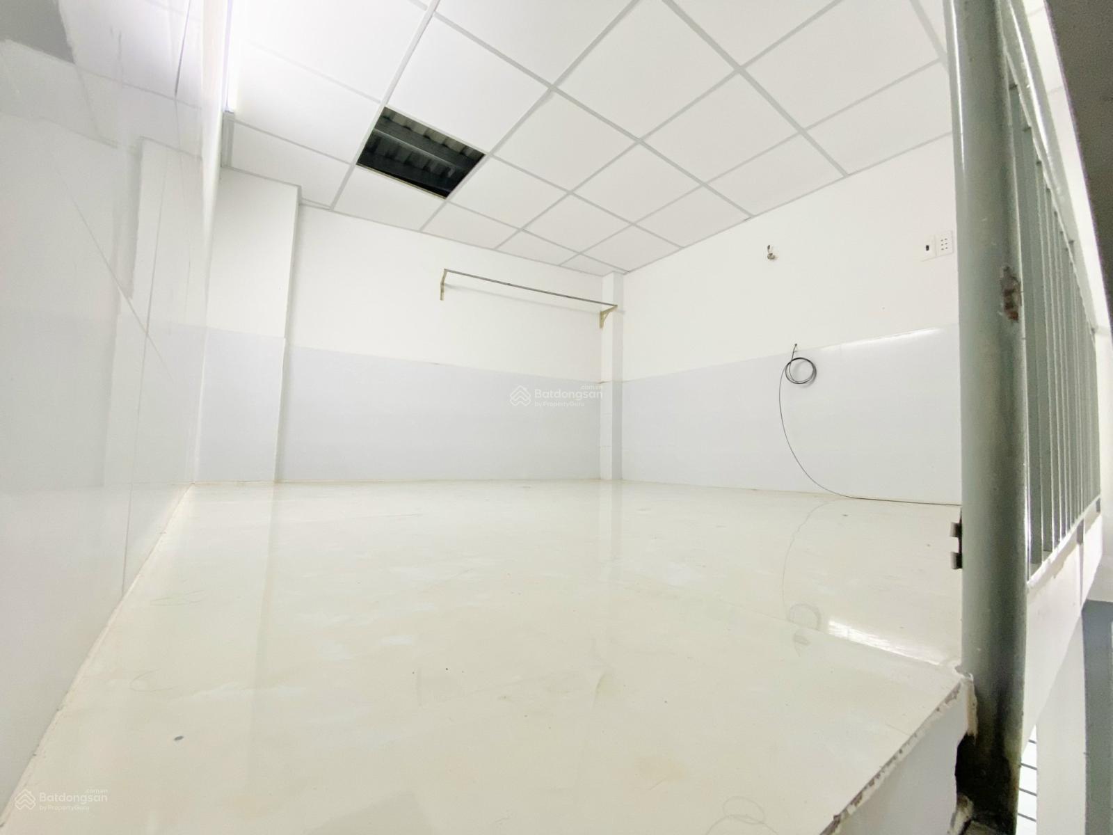 Cho thuê phòng trọ - Gác cao, có máy lạnh Cho thuê phòng trọ - Gác cao, có máy lạnh