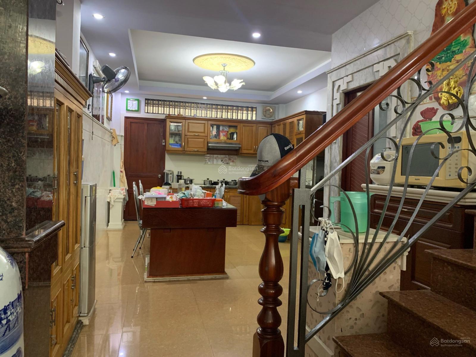 Bán MT Cư Xá Phú Hòa, Lạc Long Quân P5 Quận 11. Giá chốt 10,9 tỷ, không thương lượng. Chỉ bớt lộc