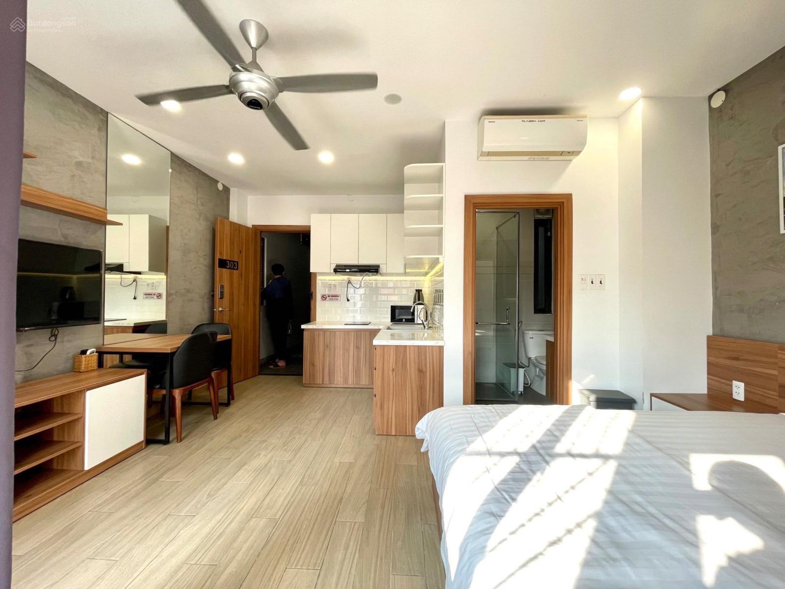 Q2 cho thuê căn hộ bancol thoáng tiện nghi, gần cầu Sài Gòn