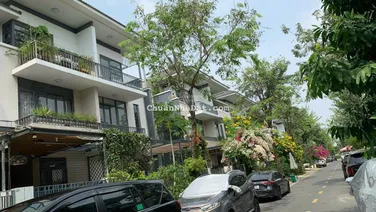 Bán căn nhà phố Lavila Kiến Á Nam Sài Gòn, 5.5x17.6m, 1 trệt 2 lầu giá tốt nhất thị trường