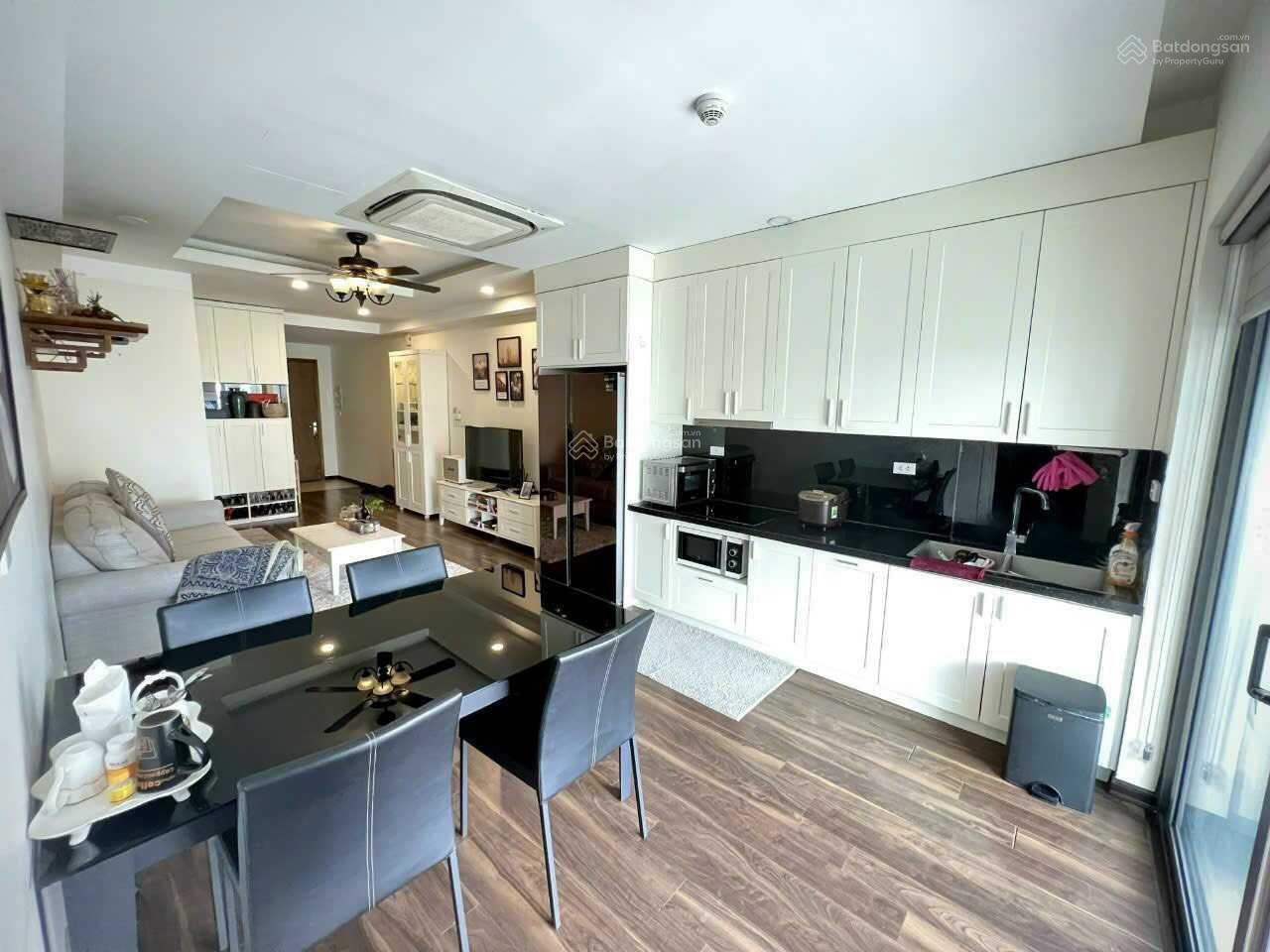 Tôi chính chủ bán căn 2PN tầng 22 DT 72m2 ban công Đông Nam 90 Nguyễn Tuân, giá 5.88 tỷ bao thuế