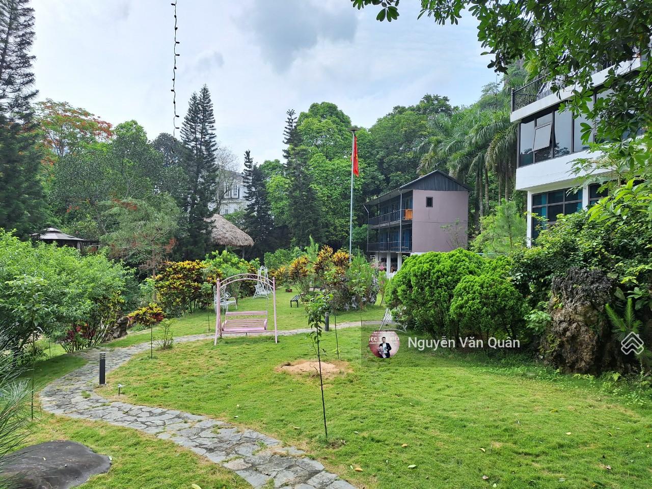25.5 tỷ! Sở hữu home stay 17 phòng, 2.750m2 full tiện ích bể bơi, sát QL6 tại Lương Sơn