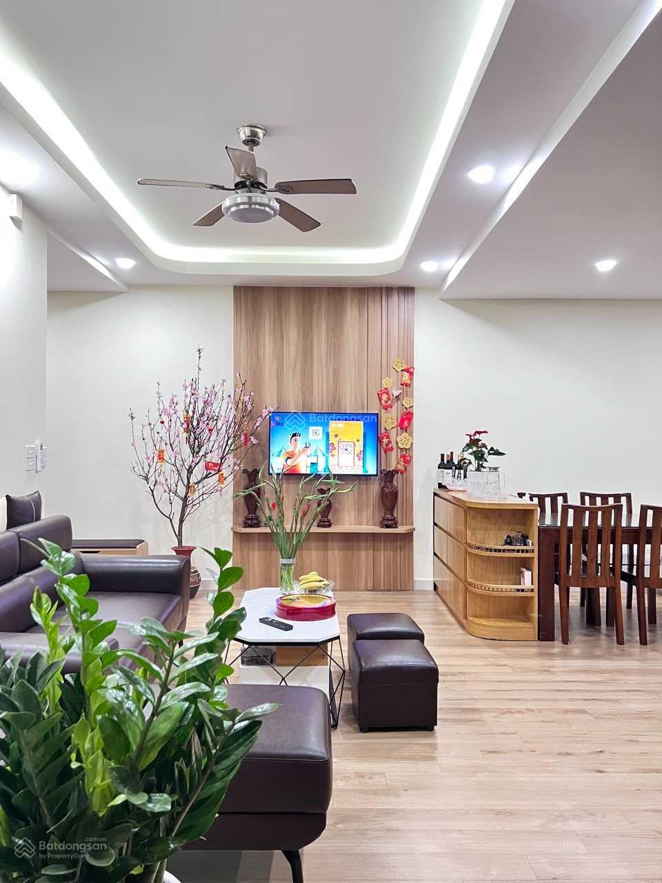 Bán căn hộ Green Park Dương Đình Nghệ 105m2 có 3PN - 2WC nhà đẹp full đồ. Giá 9 tỷ